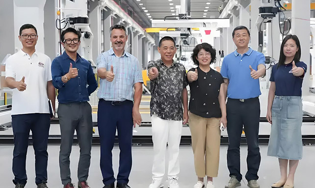 加拿大客戶蒞臨我廠參觀